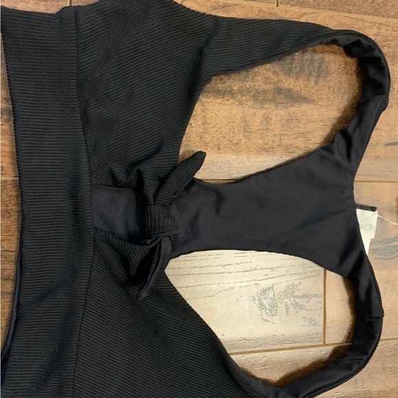 L*space two piece black top and bottom. Xs - Picture 3 of 9